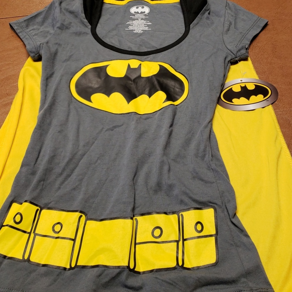 Junior's Batman Caped Hooded Shirt Size XS